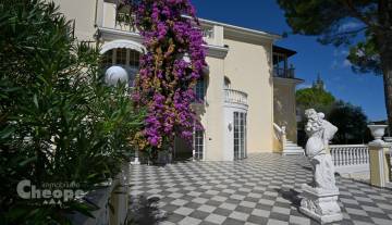 /images/gallery/thumbs/2._Villa Flo_360x207.JPG